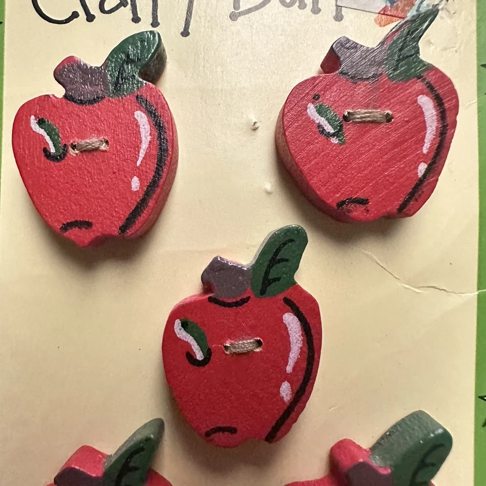 Vtg Crafty Buttons Set of 5 Wood Red Apples School Fall Original Card - Image 2 of 3