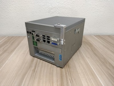 Advantech UNO-3082-D24E UNO-3082 Embedded Automation Computer 9-36VDC 6.5A