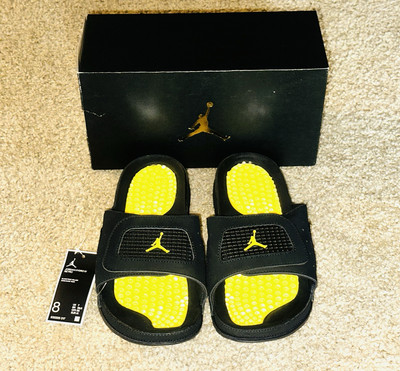 NEW IN BOX - Men's Jordan Hydro IV 4  Retro Slides Black/Tour Yellow Size 8