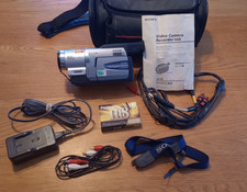 Sony Model CCD-TRV68 8mm Hi8 Analog Camcorder Battery Charger Working