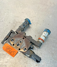 New Holland Tn95f Tractor Hydraulic Remote Valve W/ Couplers 5146538