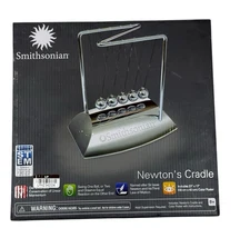 Smithsonian Newton’s Cradle Science Kit – Motion & Physics Desktop Toy (Read)
