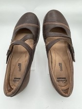 Clarks Brown Leather Slip On Flats Women  s Size 8M