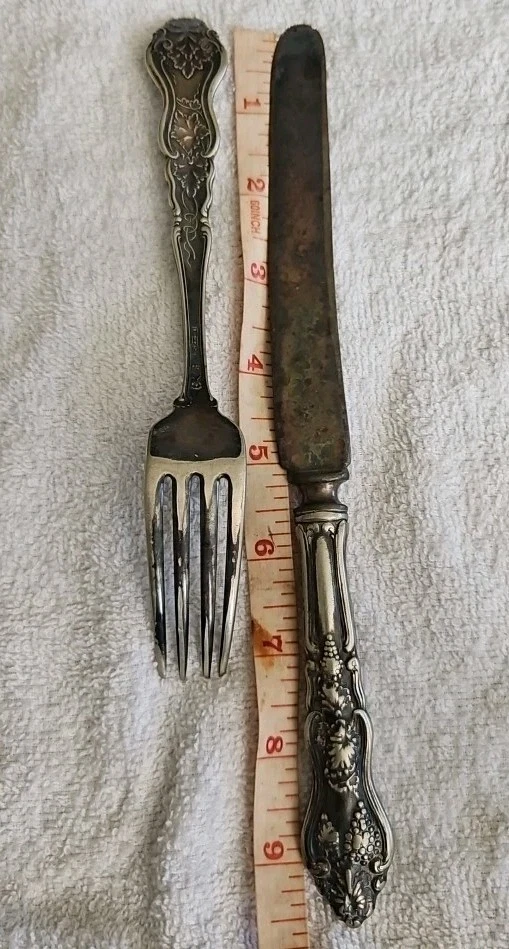 International Moselle plateado 6 tenedores y 5 cuchillos 906 uvas Art Nouveau Foto 3 de 4