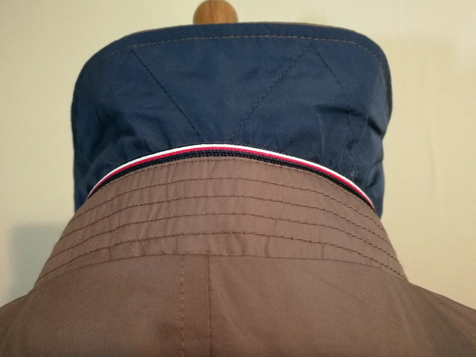 Tommy Hilfiger Packable Nylon Mac Coat Ash Brown Size Large uk 42 eu 52 - Image 3 of 4