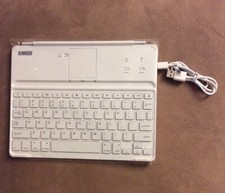 Anker Bluetooth Aluminum Keyboard Cover with Stand, White, for Apple iPad 2/3/4