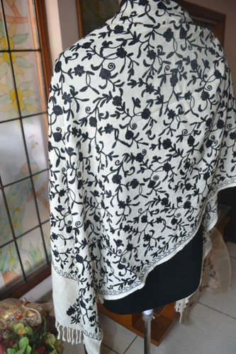 CREWEL EMBROIDERED 100% CASHMERE PASHMINA WHITE SHAWL - Picture 6 of 7