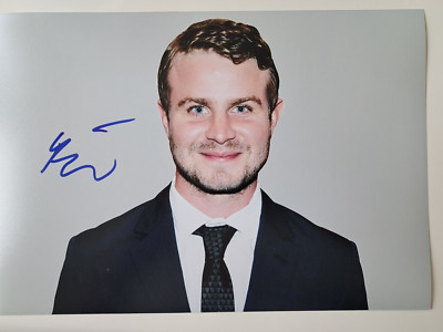 Brady Corbet signed 20x30cm  Foto  Autogramm Autograph IP Vox Lux  Film Director