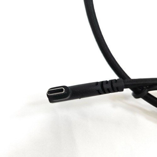 SideTrak USB-C Cord & USB-A Adapter Braided Nylon Cable for Monitors - Photo 5 sur 5