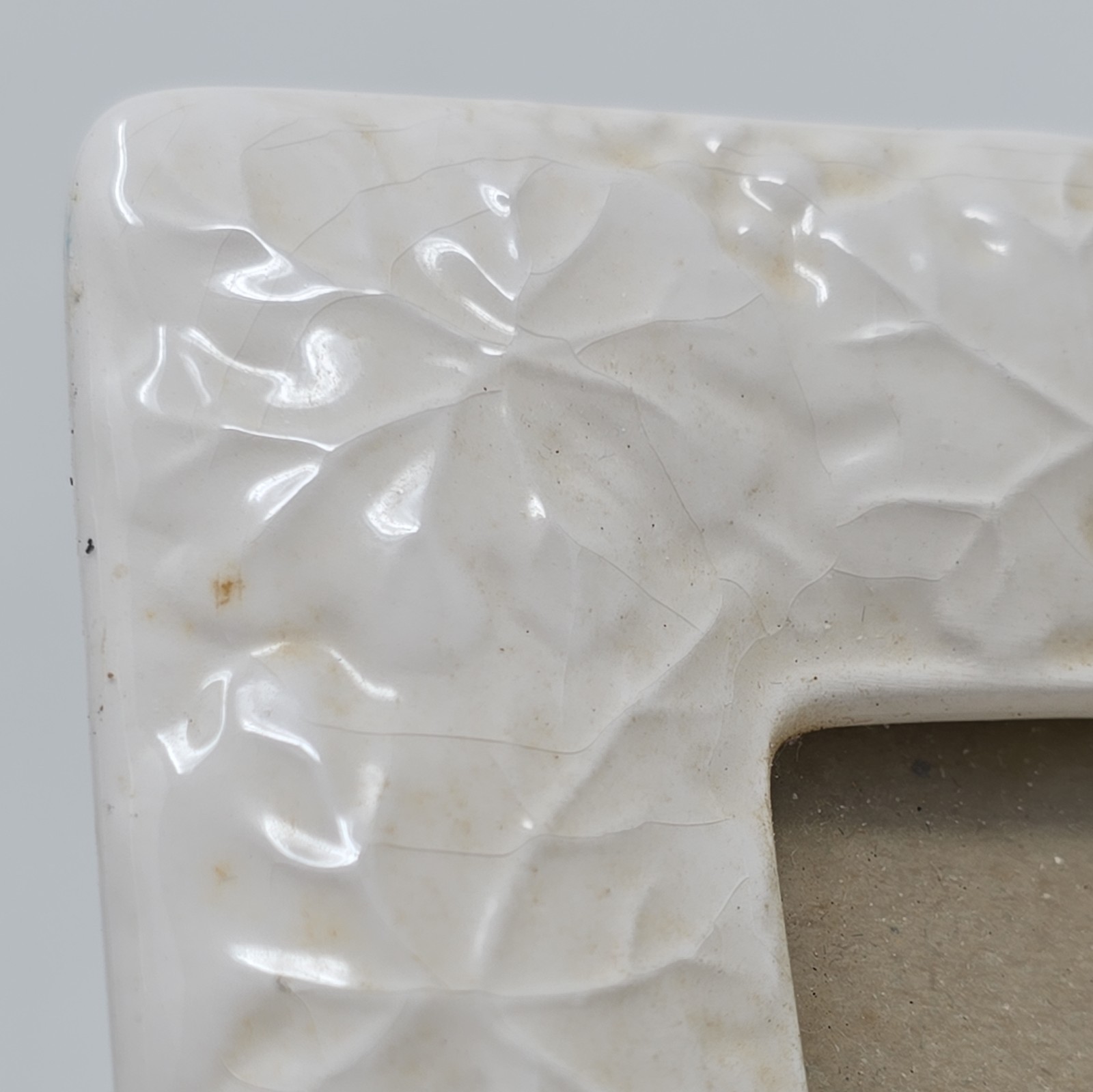 Burnes of Boston Porcelain Off White Picture Frame Holds 5 X 7 Photo Free Stand thumbnail 2