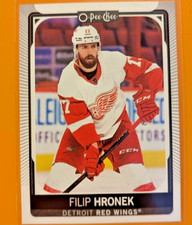 2021-22 O-Pee-Chee #216 Filip Hronek