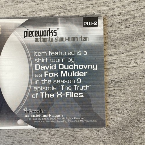 The X-Files Inkworks Pieceworks PW-2 Chase Card 2005 David Duchovny Fox Mulder - Picture 7 of 7
