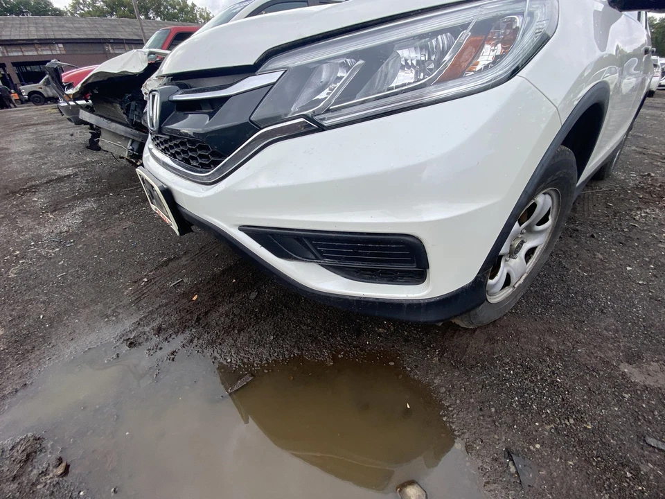Used Front Bumper Assembly Front fits: 2016 Honda Cr-v w/o fog lamps Front Grade Foto 3 de 4