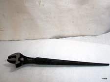 TITAN 216 16 inch Adjustable Spud Wrench