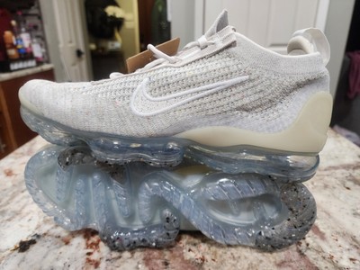Nike Air Vapormax 2021 Flyknit White DJ9975-001 Womens Size 11.5