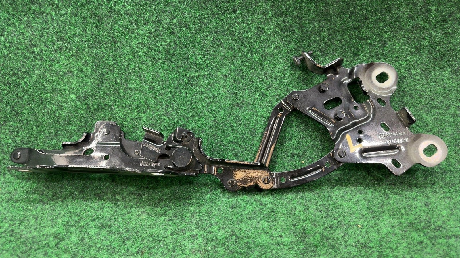 2016-2022 BMW X1 Hood hinge left BLACK SAPPHIRE/475 OEM 41007427125