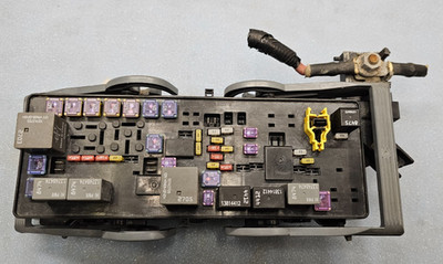  2012-2020 Dodge Journey Fuse Box Relay Power Distribution Block OEM