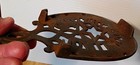 VTG Stamped Wilton Cast Iron "Good Luck" Footed Horseshoe with Star Trivet 7.75" — photo 2