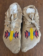 Vintage Native American Plains Tribe Beaded Deerskin Moccasins