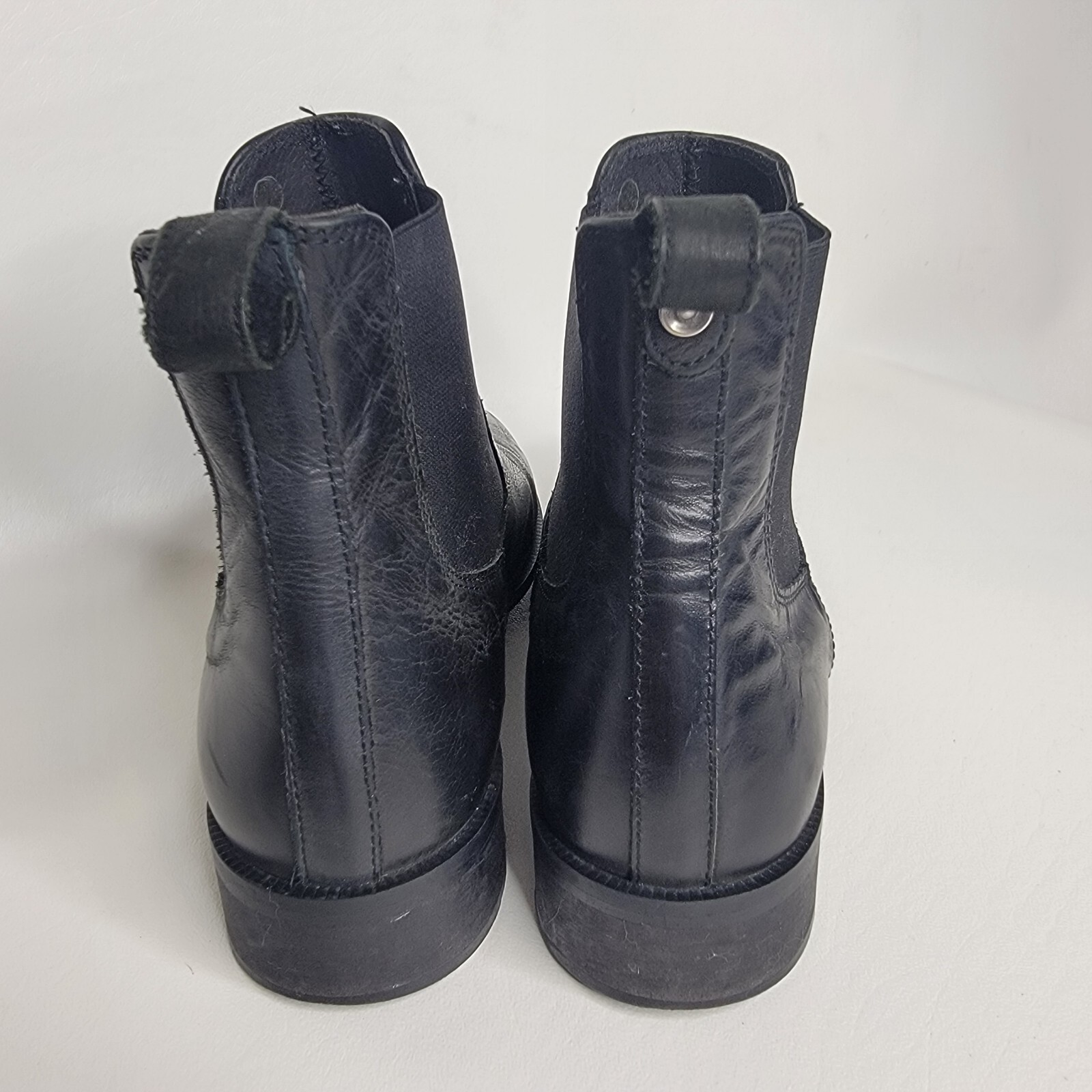 Coach and Four Women's Sz 7.5M Chelsea Boots Black Leather Made in Italy Pull-On