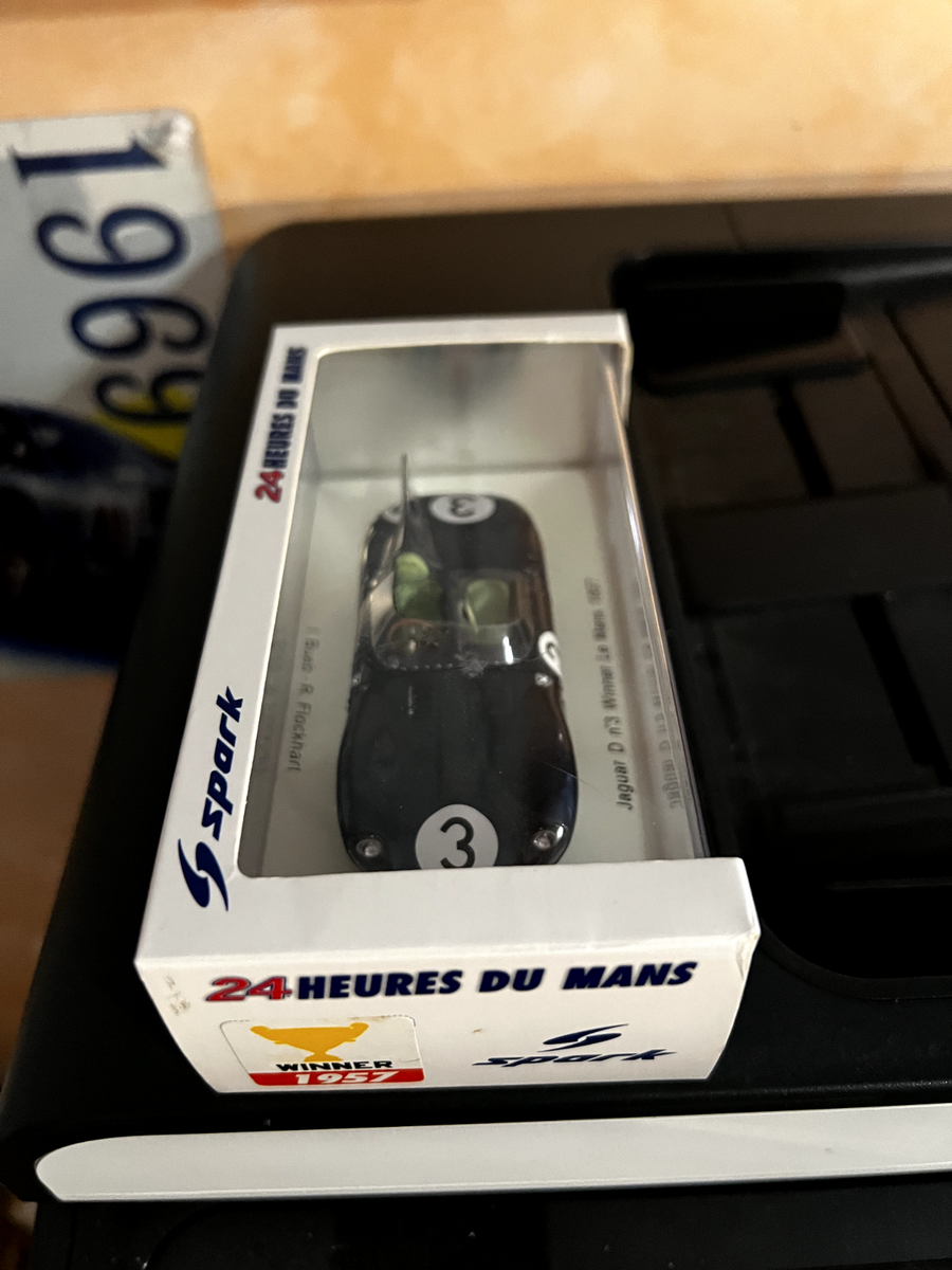 Miniature Spark 1/43 – Jaguar D #4 6ème 24 Heures Du Mans 1957 – Noir