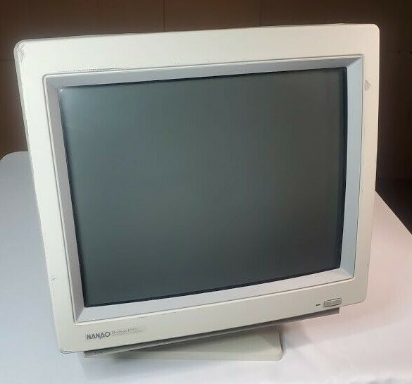 Nanao FlexScan F550i CRT Computer PC Monitor Vintage Retro Gaming