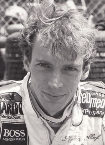STEFAN BELLOF F1 GP 1983-84 TYRRELL ORIGINAL PERIOD PRESS PHOTO FOTO - Afbeelding 1 van 2