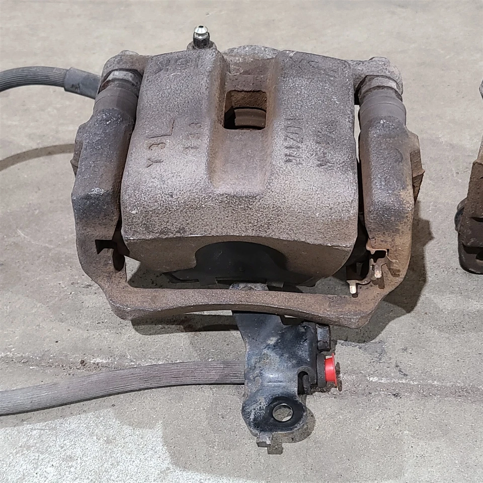 06-15 Mazda Miata Mx-5 Brake Caliper Set Front Calipers Rh Lh Aa7426 - Image 3 of 4