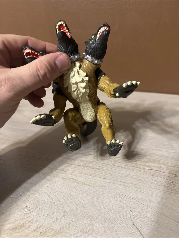 Boneco de ação 1996 ToyBiz Hercules The Legendary Journeys CERBERUS Monster - Imagem 4 de 4