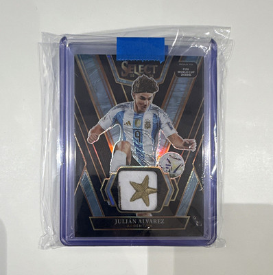 Panini Select FIFA Road to World Cup 2026 Julián Álvarez MA-1 Swatches 1/1