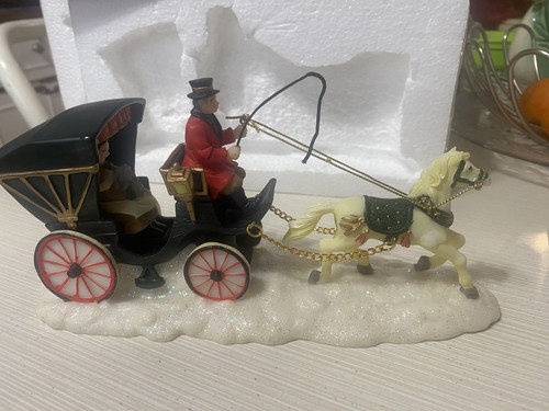 Holiday time horse and carriage department 18 - Picture 2 of 4