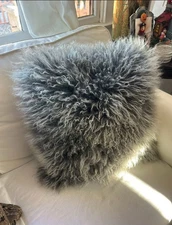 MON CHATEAU LUXURY GRAY TIBETAN LAMB FUR THROW PILLOW COVER 18”x18”