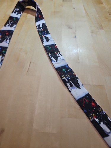 Hallmark Cravatta Uomo Pinguini Festa Bianco e Nero - Foto 4 di 11