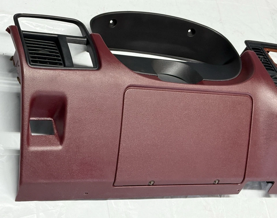 Chevy Caprice Impala SS 94-96 Lower Dash Panel Radio Bezel RED Trim Cover OEM Foto 4 de 4
