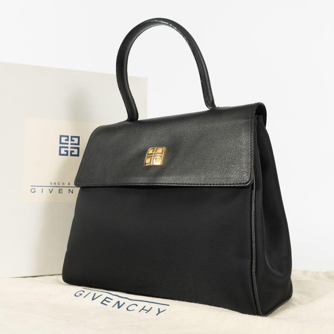 GIVENCHY 4G Logo Handbag Different Materials Grain Leather