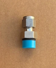 Swagelok SS-400-1-6ST, Male Connector, 1/4" Tube  x 9/16-18 Male Several New