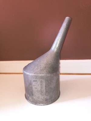 VINTAGE SINCLAIR REFINING CO, ALUMINUM FUNNEL, PART# G3878, USED ORIGINAL 