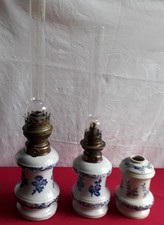 3 lampes de  st UZE fleurs bleues , 2 complètest et un pied de lampe REVOL f