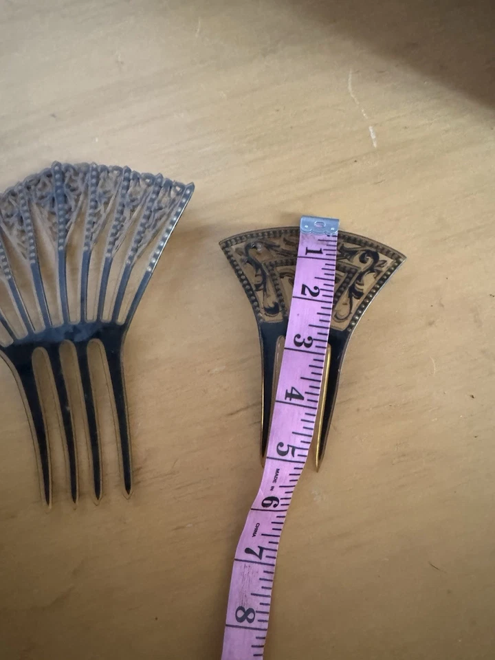 Антикварные целлулоидные расчески для волос 1920-е стиль ар-деко с зелеными стразами-ЛОТ ИЗ 2 - Изображение 3 из 4