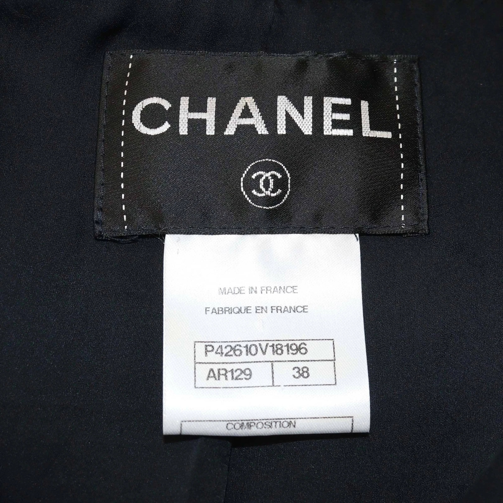 Blazer Chanel blu navy boucle