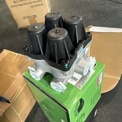 Multi-circuit Protection Valve Caanass 9347147400