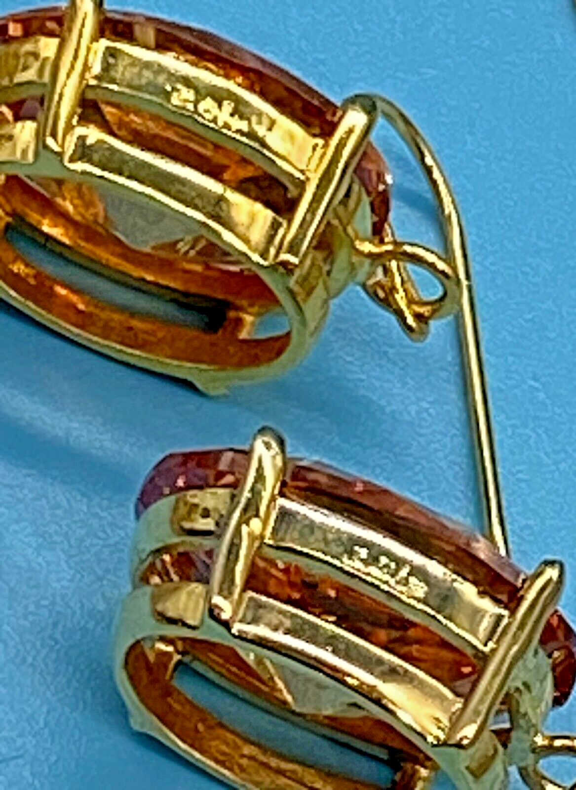 Foto 11 di 24