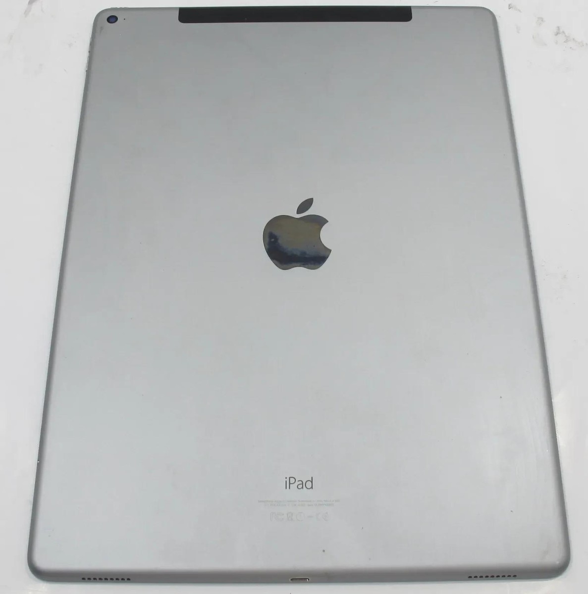 Apple iPad Pro 1st Gen A1652 128GB 12.9