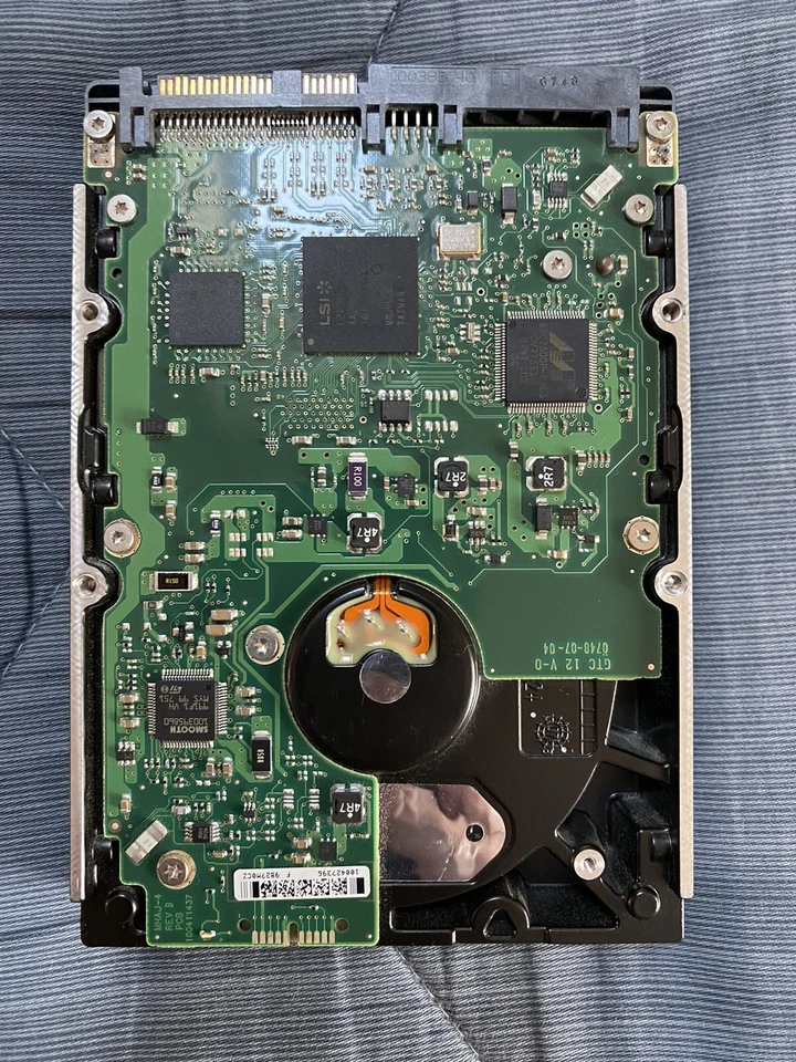 DISCO RIGIDO SEAGATE CHEETAH 15K.5 146GB 15000 RPM 16 MB SAS ST3146855SS 3,5' - Immagine 2 di 4