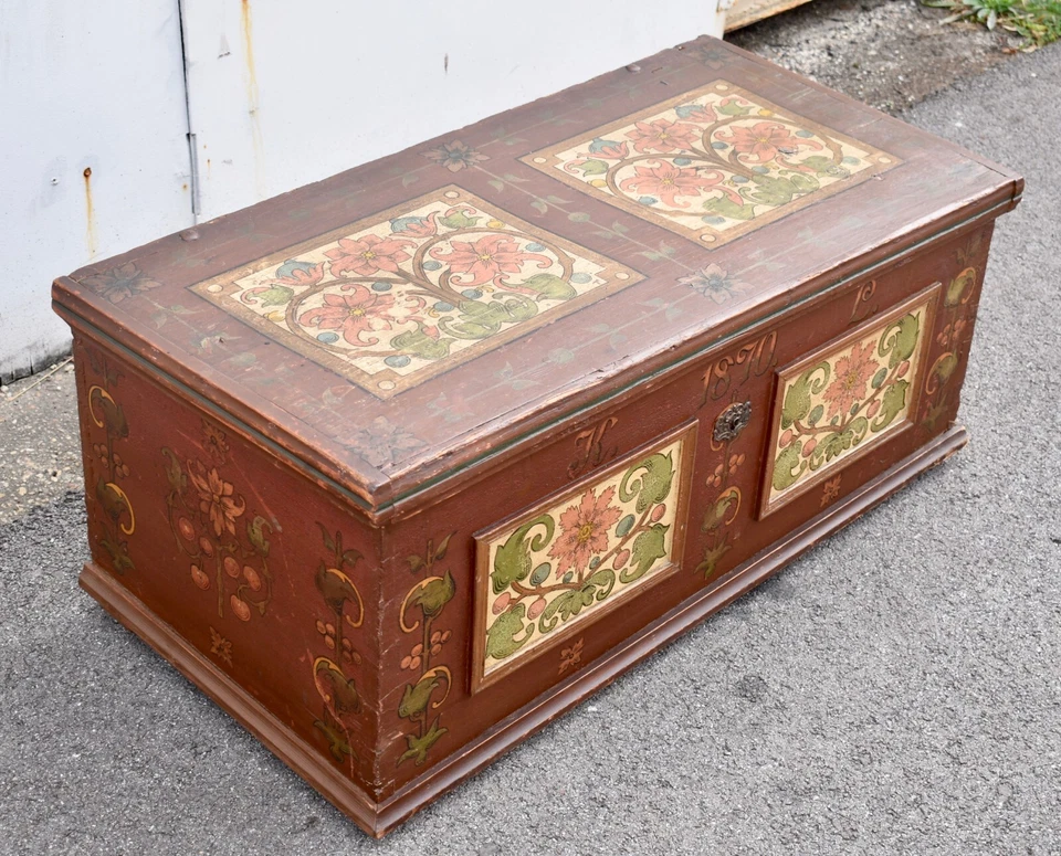 Antiguo baúl o manta de pino en pintura decorativa original Foto 4 de 4