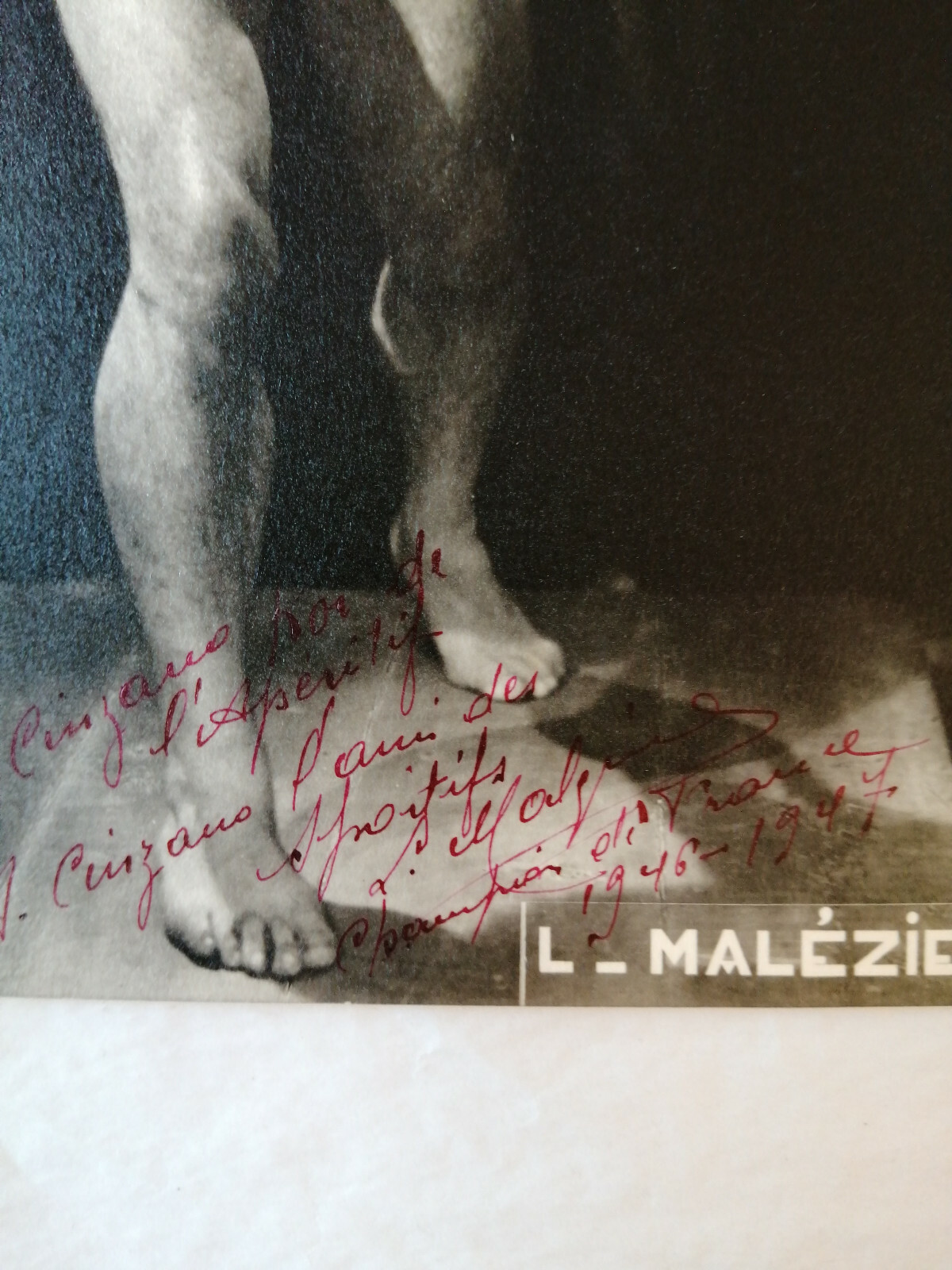 L. MALÉZIEUX –  CATCH - SIGNED & DEDICATED PHOTO - SIGNEE & DEDICACEE –  1947 image 2