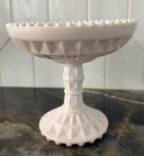 Vintage MCM Jeannette Glass Company shell pink compote in Windsor pattern EUC