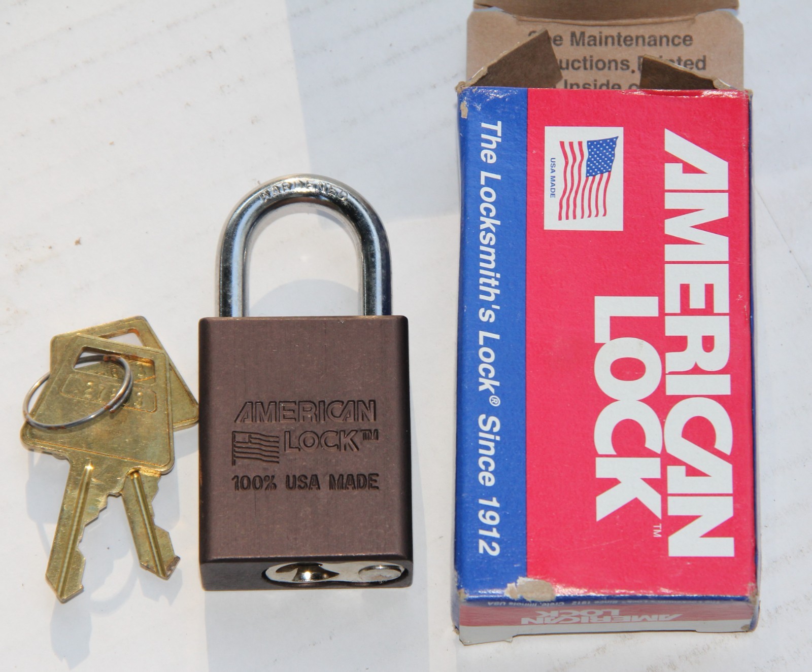 American Lock Company Series 1105 padlock with 2 Keys