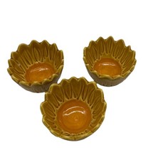 3  Flower Shaped Bowls Italian Pottery Yellow Figural Set Of 3 READ Vintage