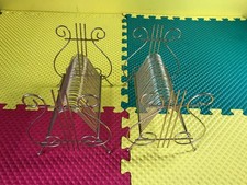2 Vintage Gold Metall Harfe 40 Slot Schallplattenständer hält 45er - 78er Kugelfüße 9,5"